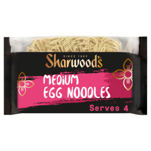 Sharwoods Medium Egg Noodles 