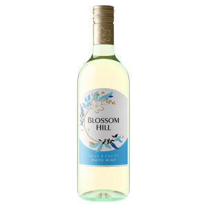 Blossom Hill Crisp & Fruity White 750ml
