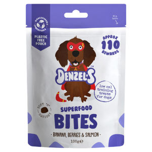 Superfood Bites Banana, Berries & Salmon Dog Treats 100g