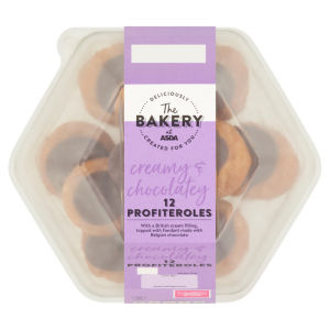 12 Profiteroles