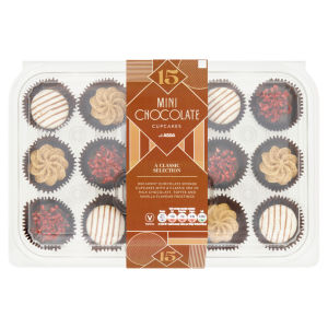 15 Mini Chocolate Cupcakes