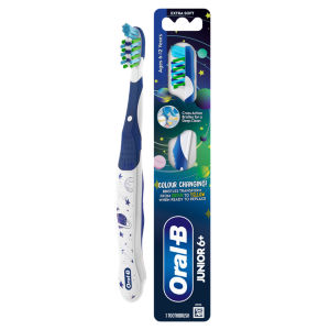 ORAL-B Junior Manual Toothbrush – Extra Soft Bristles – 6-12 Years, 1