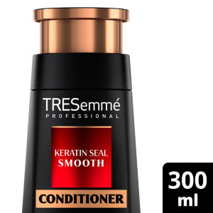 TRESemmé 300ml Keratin Seal Smooth Conditioner