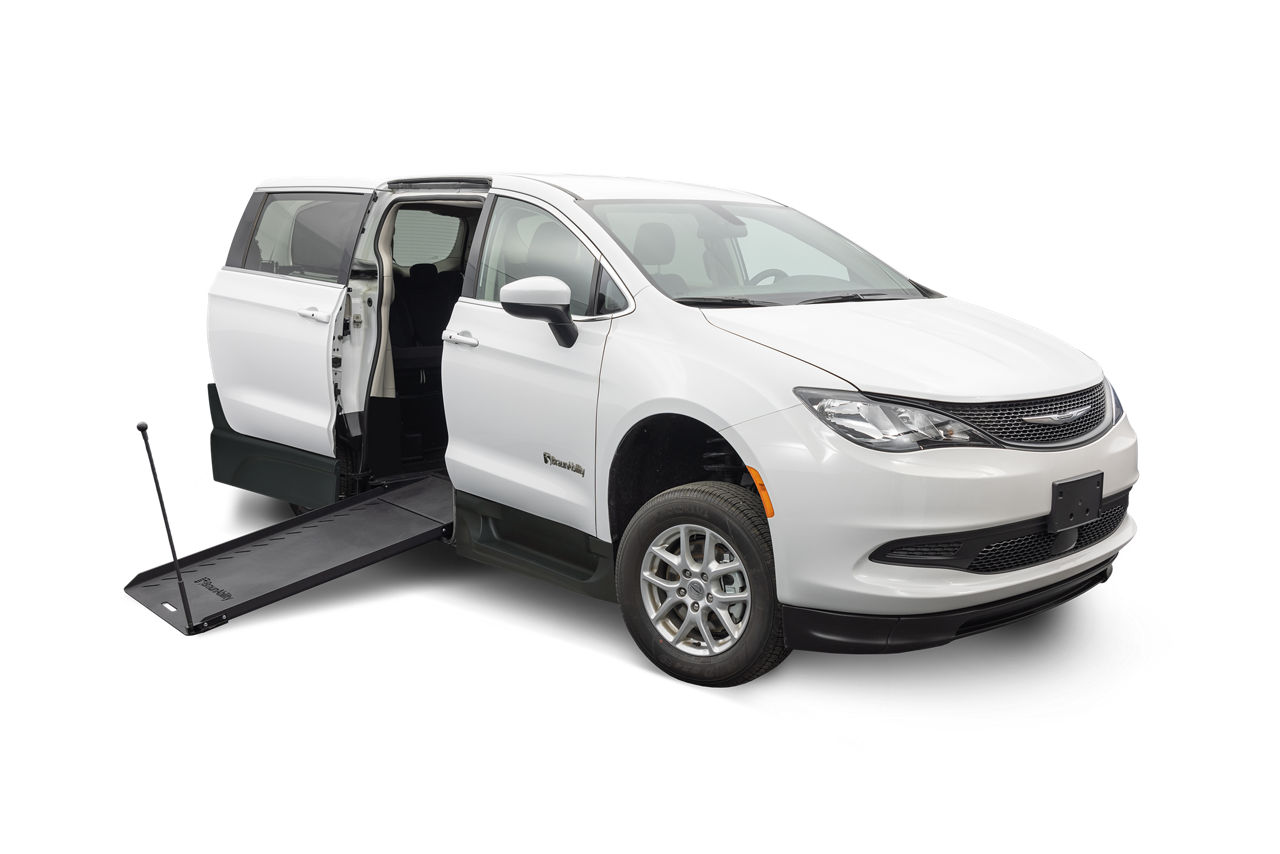 Chrysler ADA Infloor Wheelchair Van with Simple Stow™