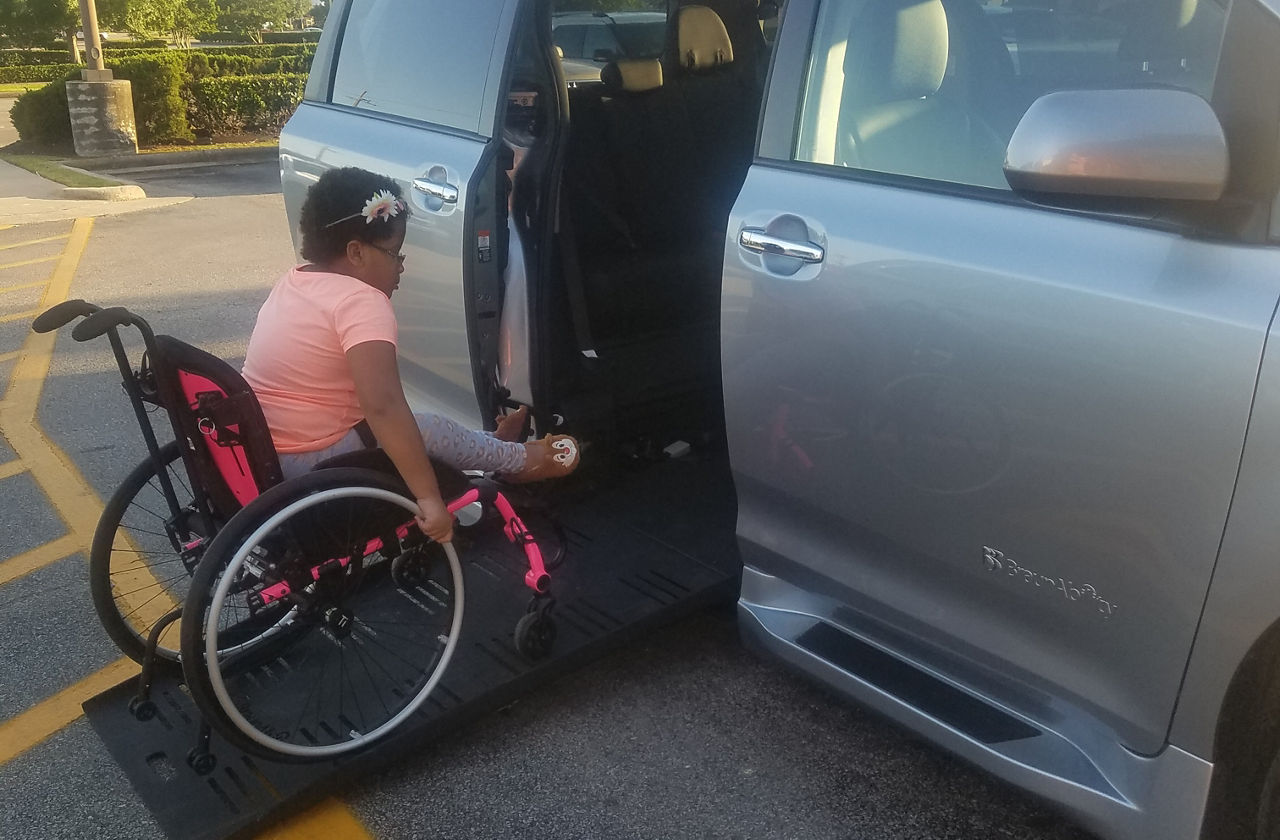 disney world wheelchair van