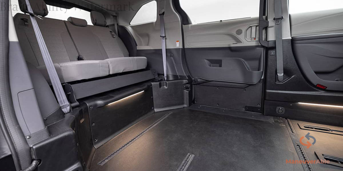 Extra Space at Rear for Easy Maneuvering