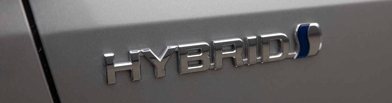 What is a hybrid car?