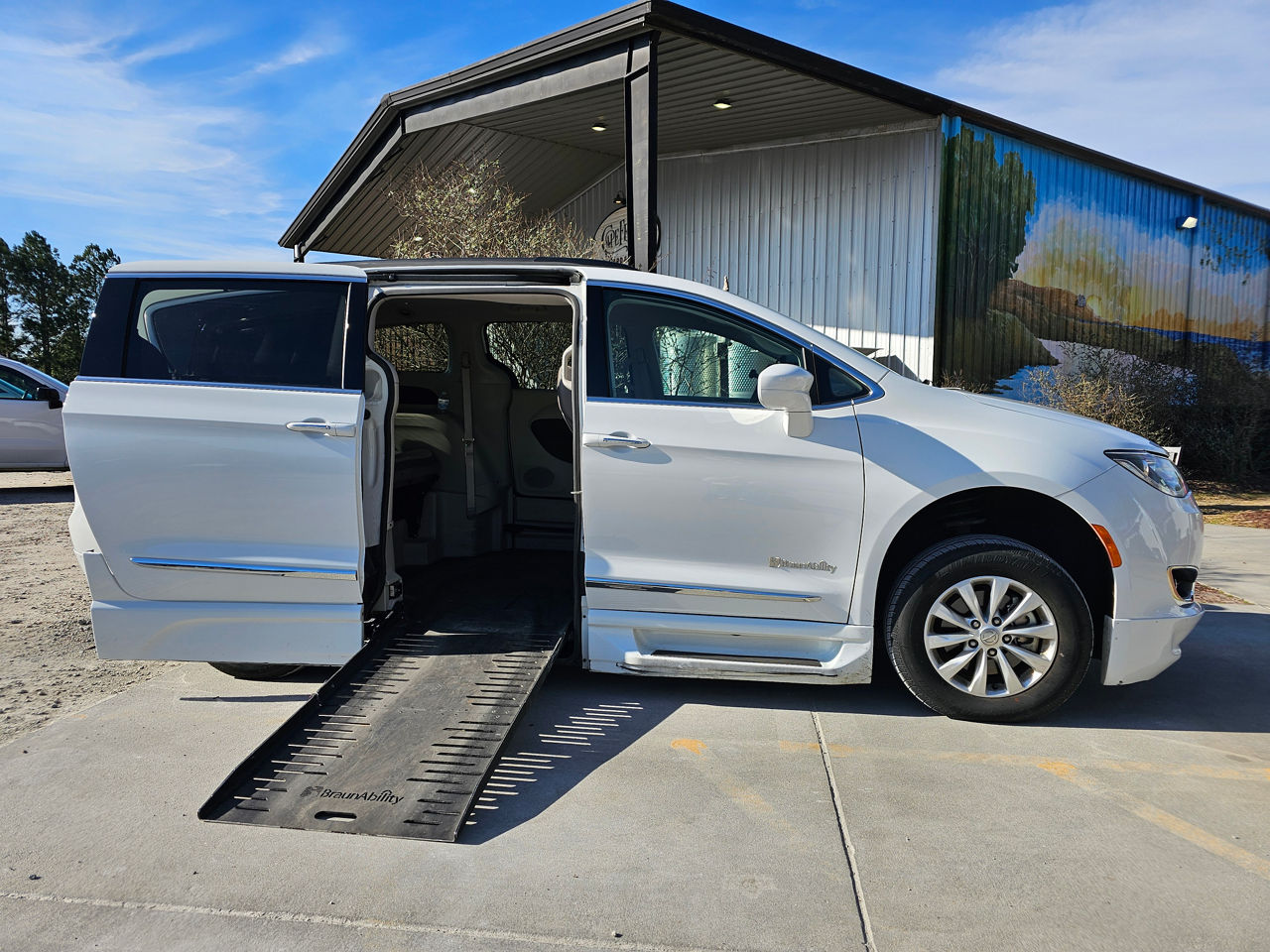 service dogs in wheelchair van