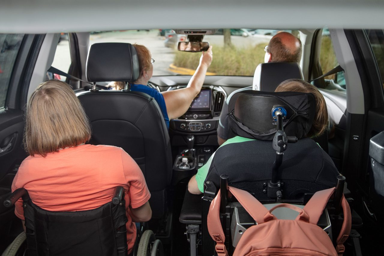 how to use wheelchair van restraints
