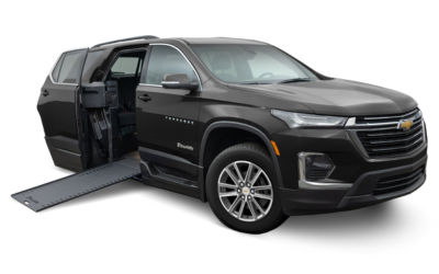 BraunAbility 2023 Chevrolet Traverse Silver Side-Entry Infloor