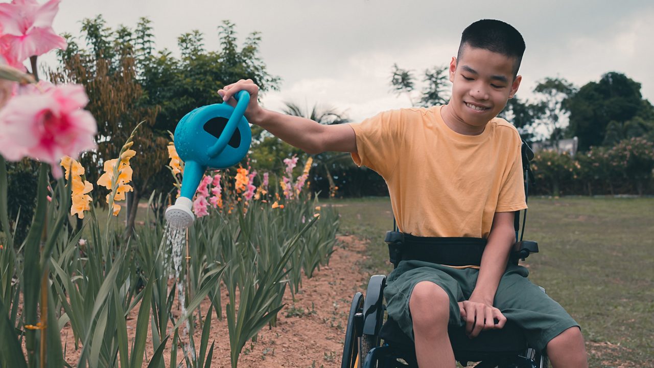 Garden tools for handicapped people