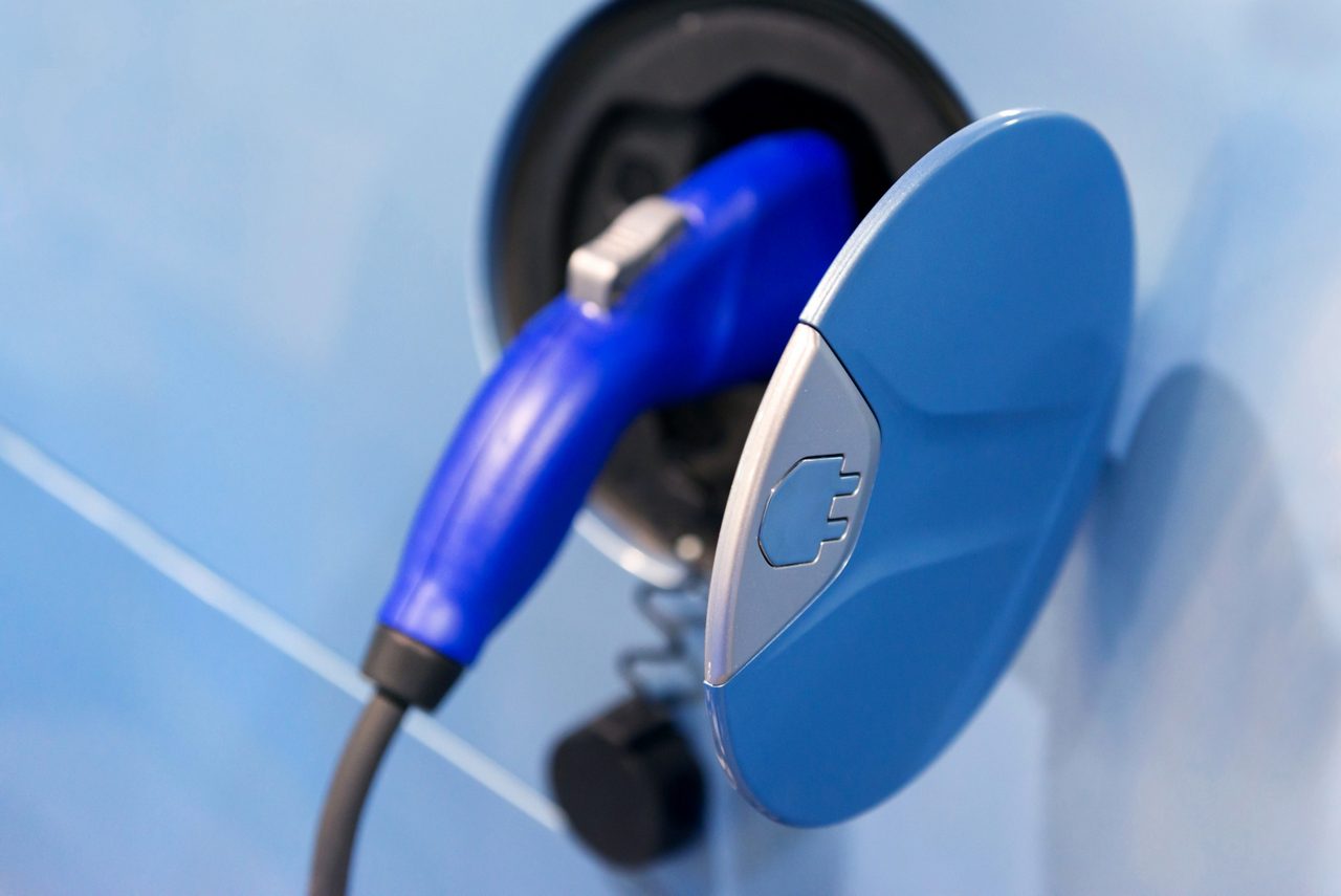 How long do hybrid batteries last?