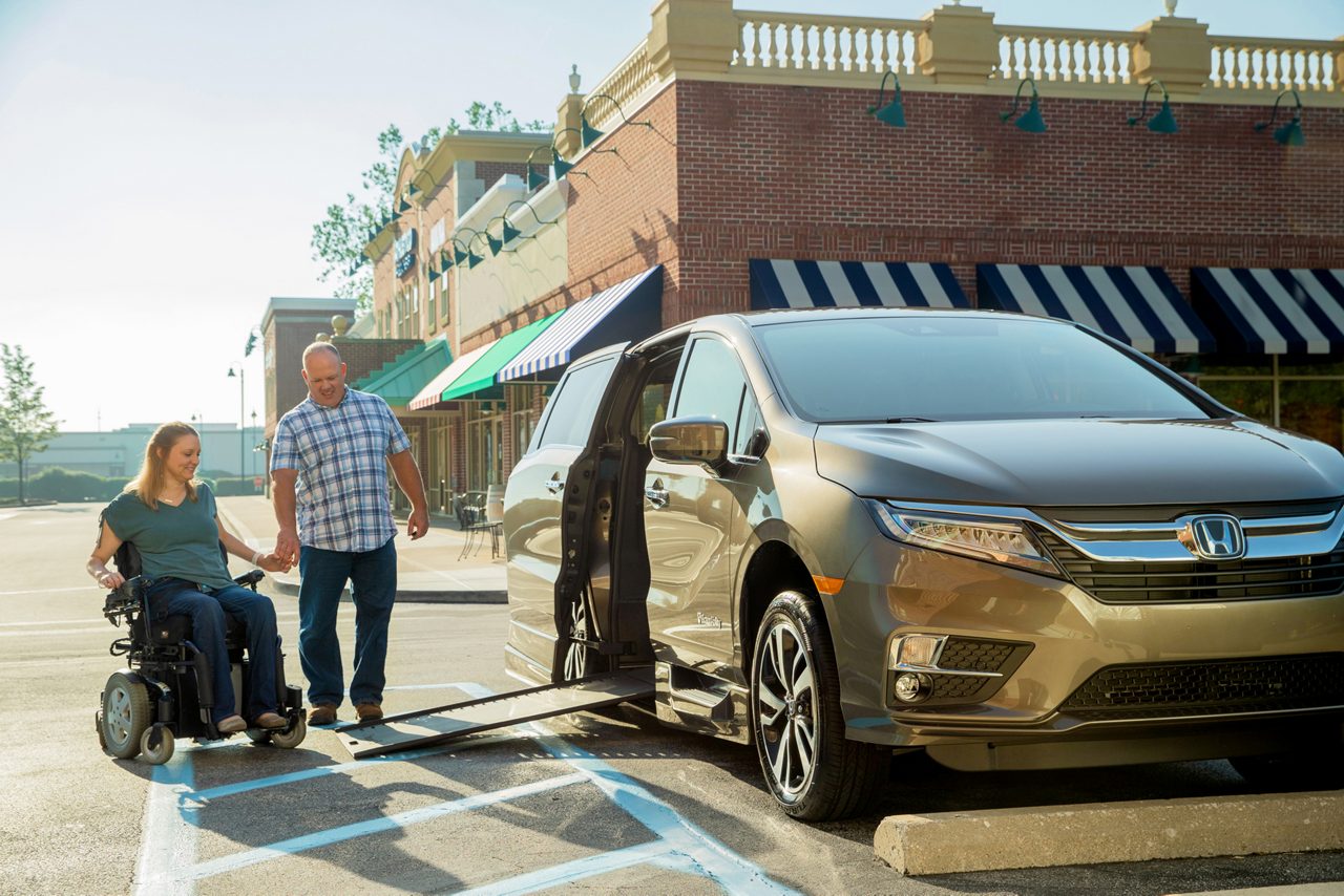 side-entry wheelchair van guide