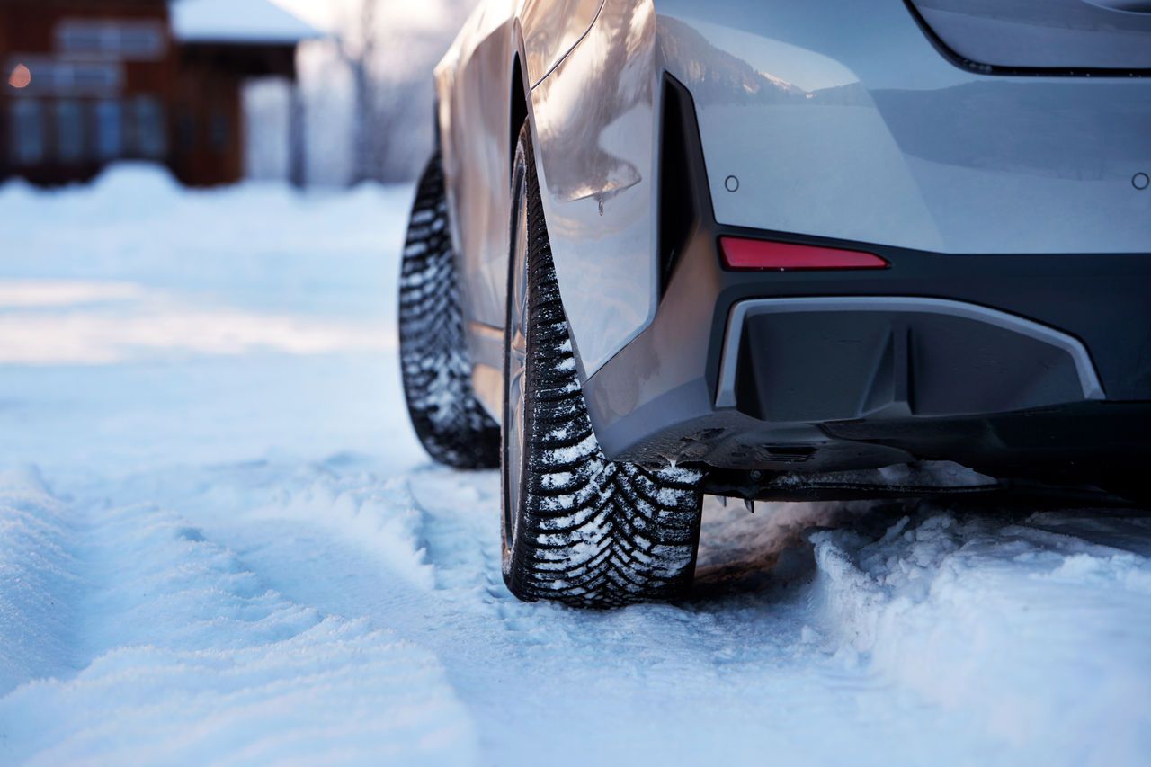 Blizzak Tires | Winter, Snow & Ice Driving | Bridgestone Tires
