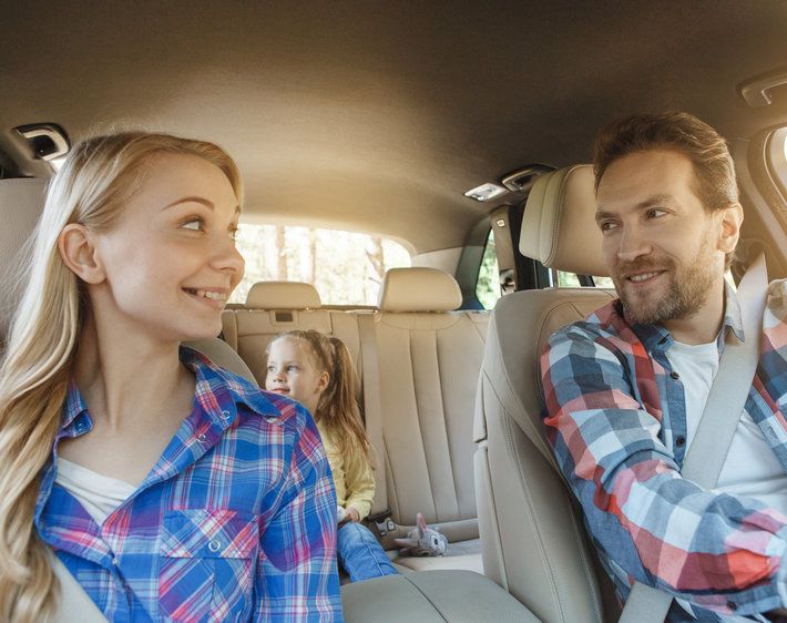 Family on road trip playing fun road trip games