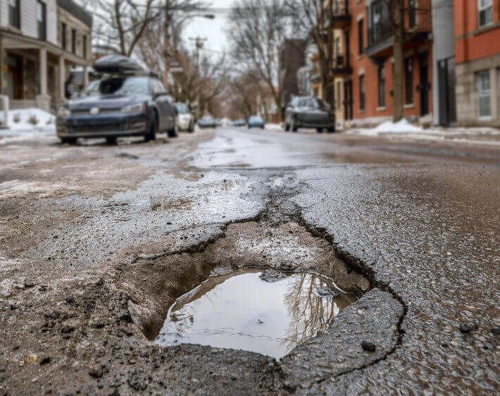 4 Signs Your Car Needs Pothole Damage Repair