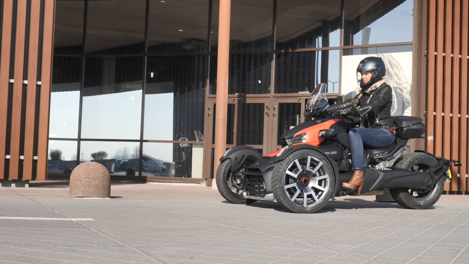 Charlee Moss sur un Can-Am Ryker Edition Rallye