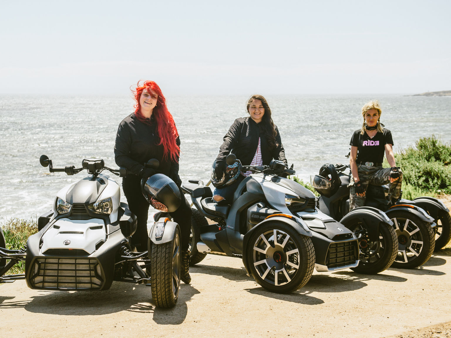 Trois femmes sur des Can-Am Ryker