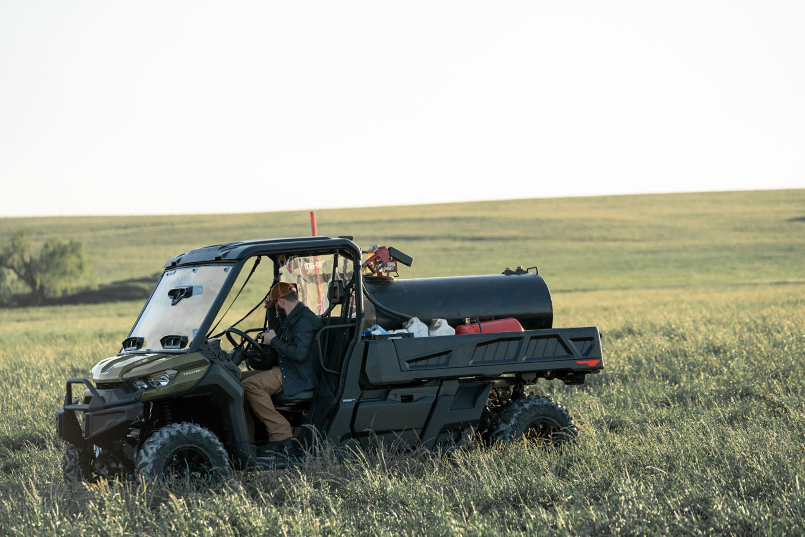Can-Am Traxter auf einem Feld