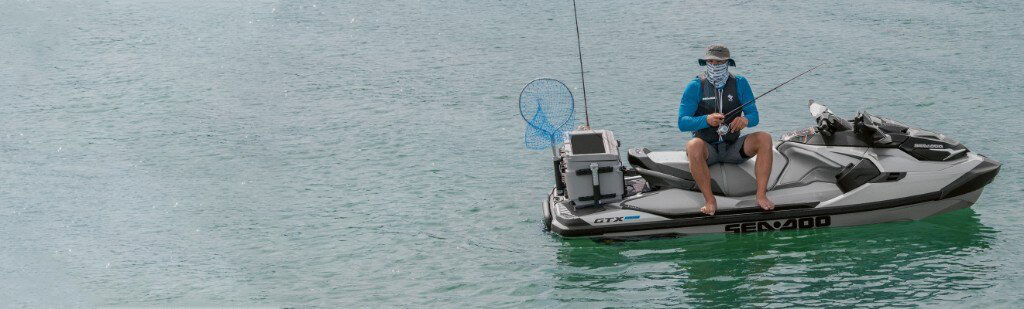 FISH PRO上の釣り人