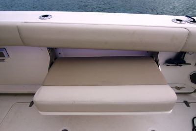 Seating - cockpit fold-out bench seat