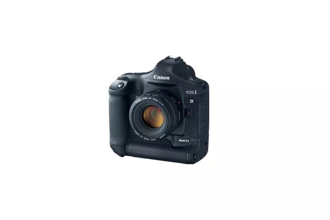 Canon キャノンEOS 1D Mark II Mark ii ボディ ストラップ付 Canon キャノンEOS 1D Mark II Mark ii ボディ ストラップ付