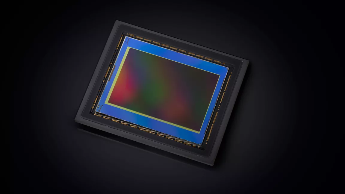 20.1 Megapixel Full-frame CMOS Sensor