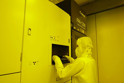 Person working with a FPA-1200NZ2C in a factory