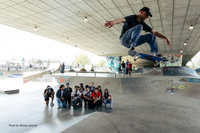 Atiba and a Class Photographing a Skateboarder