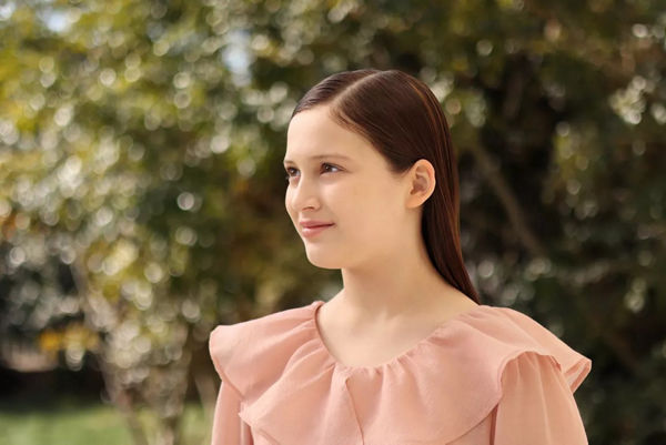  Person in a pink dress
