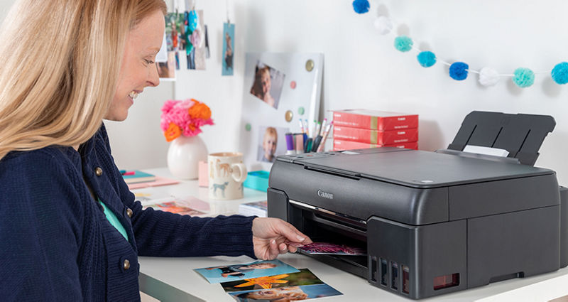  PIXMA G620 - Personne utilisant l’imprimante pour l’impression