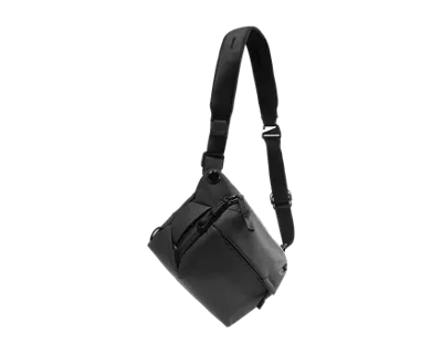 4825V552-everyday-sling-3l-bk-3