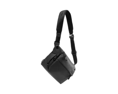 4825V553-everyday-sling-6l-bk-3