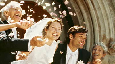 Newlywed couple 10x Zoom