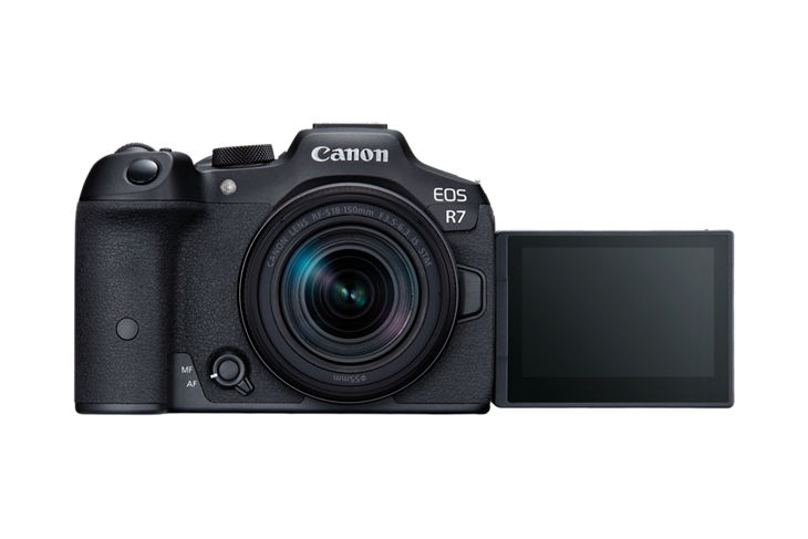 EOS R7 RF-S 18-150mm f/3.5-6.3 IS STM