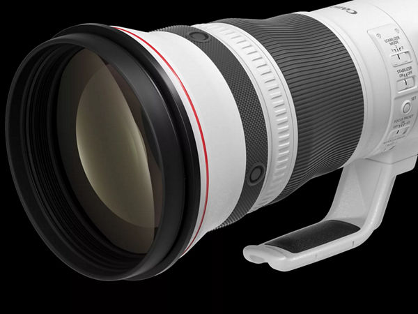 Slant view of RF800mm F5.6 L IS USM