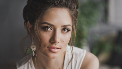 Bokeh Example with Girl in White Dress