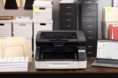 imageFORMULA DR-2140 on a desk