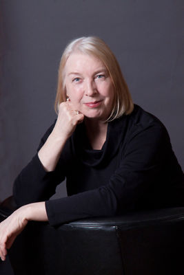 Headshot of Claudia Raschke