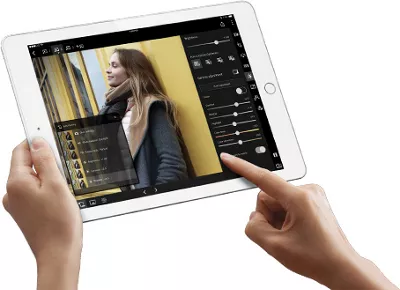 Demonstration of Ease oUse on a Tablet