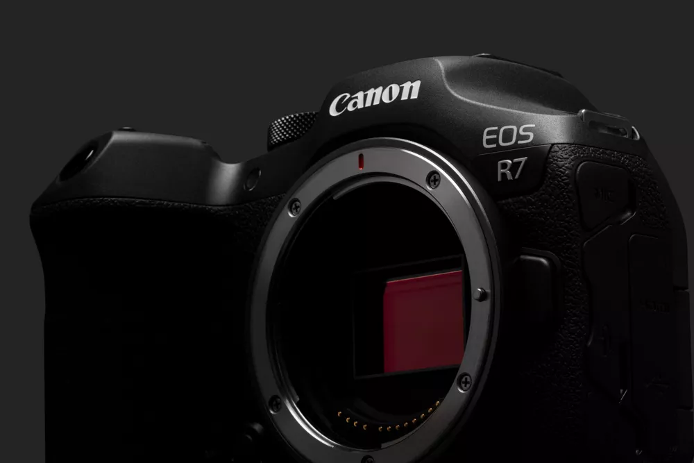 EOS R7 BODY