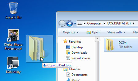 Using a Card Reader or a Card Slot on a Computer to Download Images