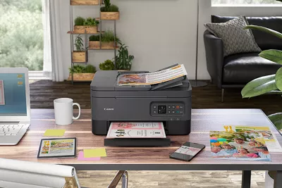 PIXMA TR7020 - Printer on a Table