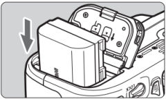 キャノンEOS70D バッテリー取説付 Installing and removing the battery on the EOS 70D
