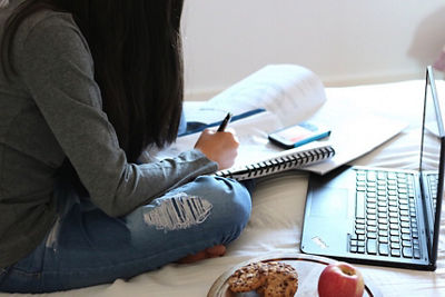Your College Dorm Essentials Checklist for Maximum Productivity