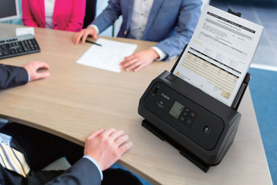 imageFORMULA DR-C350 - On a Desk Scanning 