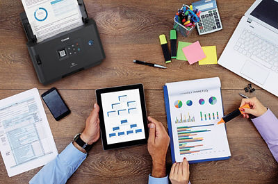 imageFORMULA DR-S250N - Coworkers Comparing Notes