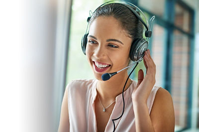 imageFORMULA DR-S250N - Support Agent with a Headset
