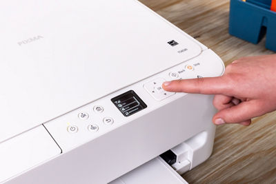 PIXMA TS6520 - Person Using Control Panel