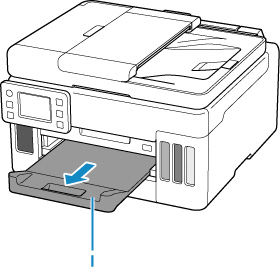 Pull out the paper output tray (I)